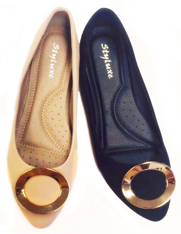 LADIES FLATS NUDE